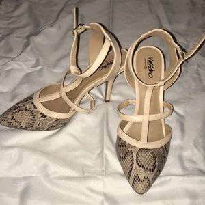 Mossimo snakeskin print heels